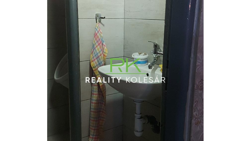 RealityKolesár prenajíma sklad 3842 m2 Nad Jazerom Košice IV