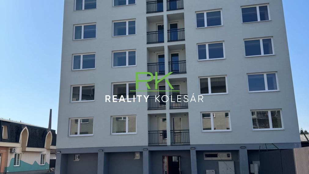 Na predaj 4 i byt Trebišov Československej armády.