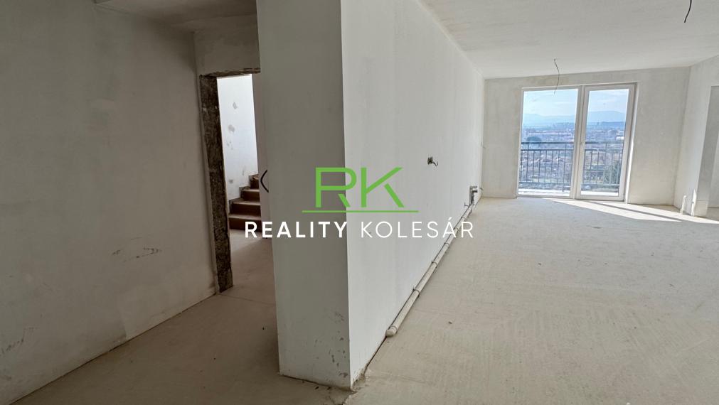 Na predaj 4 i byt Trebišov Československej armády.