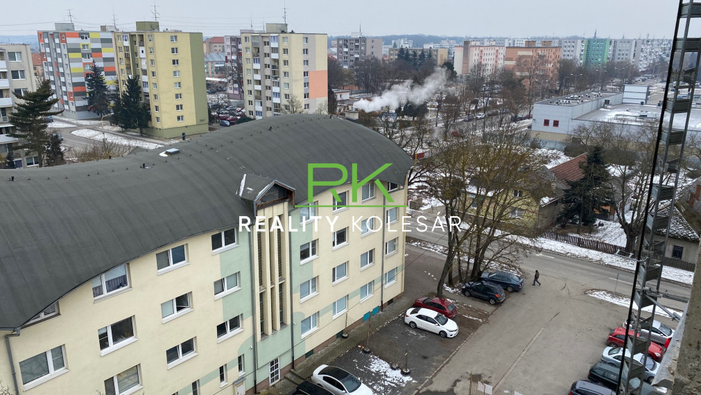 4 IZB BYT 123 m2 v TREBIŠOVE Čsl. Armády