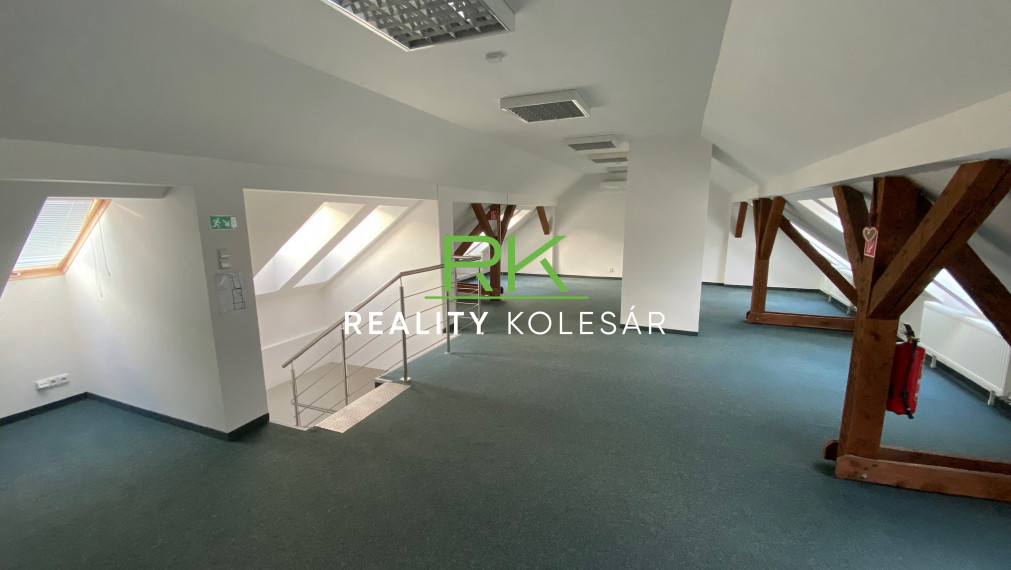 RealityKolesár prenajíma kancelárie 235 m2 Vrátna, centrum KE I.