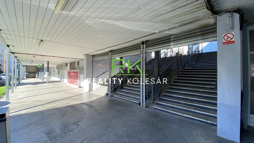 RealityKolesár prenajíma priestor 389 m2 v OC Torysa Jaltská Furča.