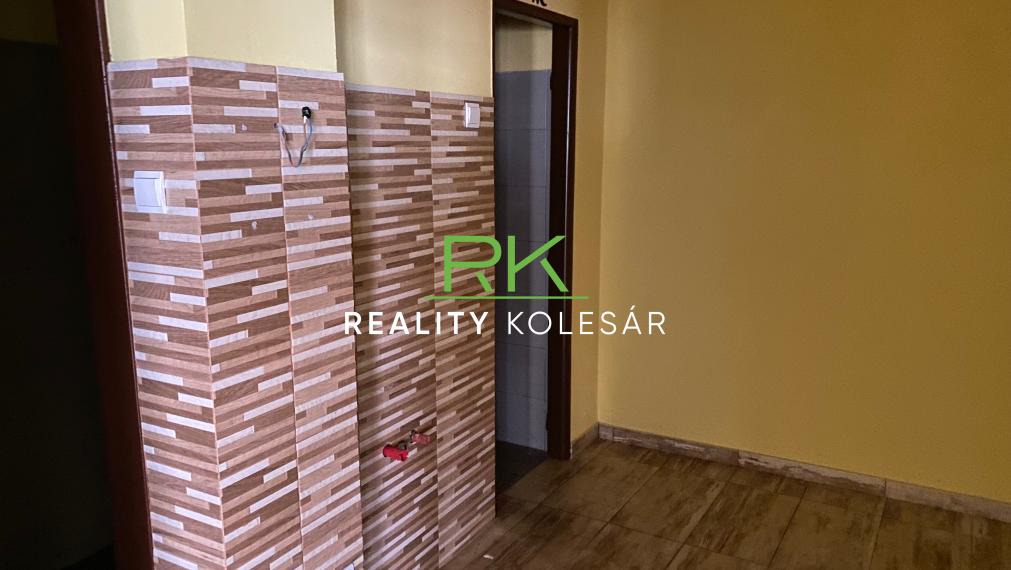 RealityKolesár prenajíma priestor 170 m2 v OC Torysa Jaltská Furča.