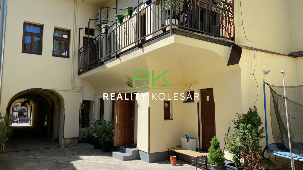 REZERVOVANÝ RealityKolesár predáva 1 izbový apartmán Alžbetina ulica, Staré Mesto, KE I.