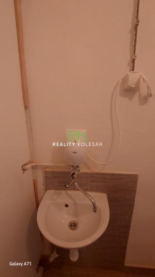 Reality Kolesár prenajíma sklad 632 m2, Jazero Košice IV