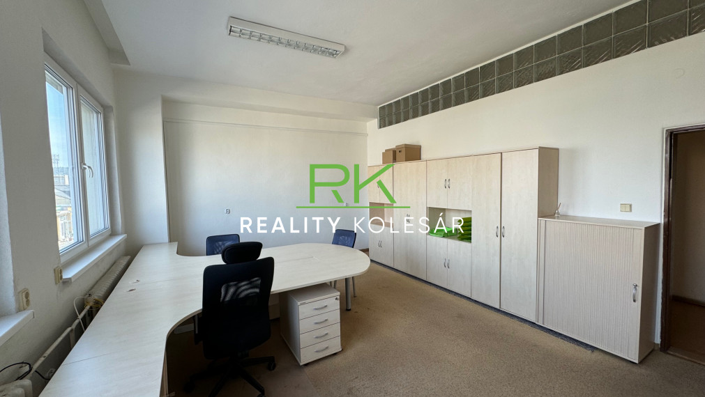 RealityKolesár prenajíma kancelársky priestor 36m2  Rumunská KE JUH.