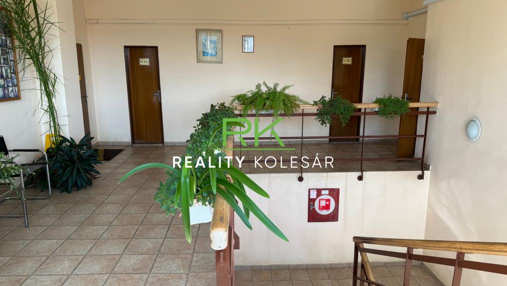 RealityKolesár prenajíma kancelársky priestor 36m2  Rumunská KE JUH.