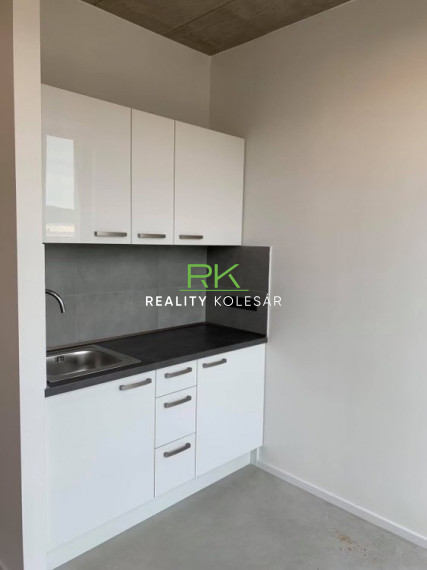 RealityKolesár prenajíma admin priestor Jarmočná KE JUH