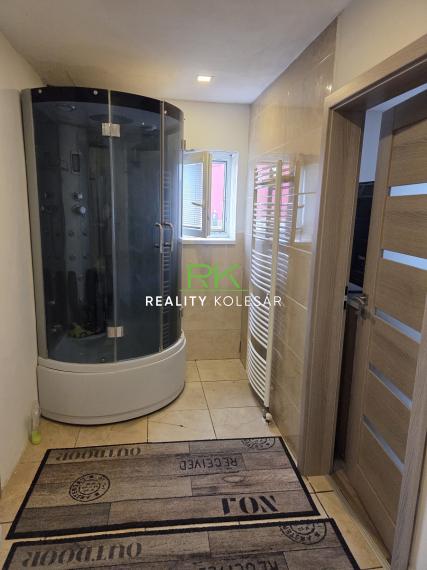 RealityKolesár prenajíma sklad 393 m2 kancelárie 130 m2 Textilná Jazero Košice IV.