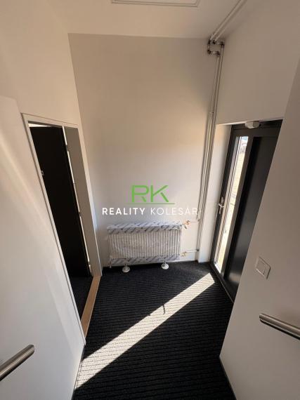 Reality Kolesár prenajíma SKLADOVÚ HALU Jarmočná v KE JUH