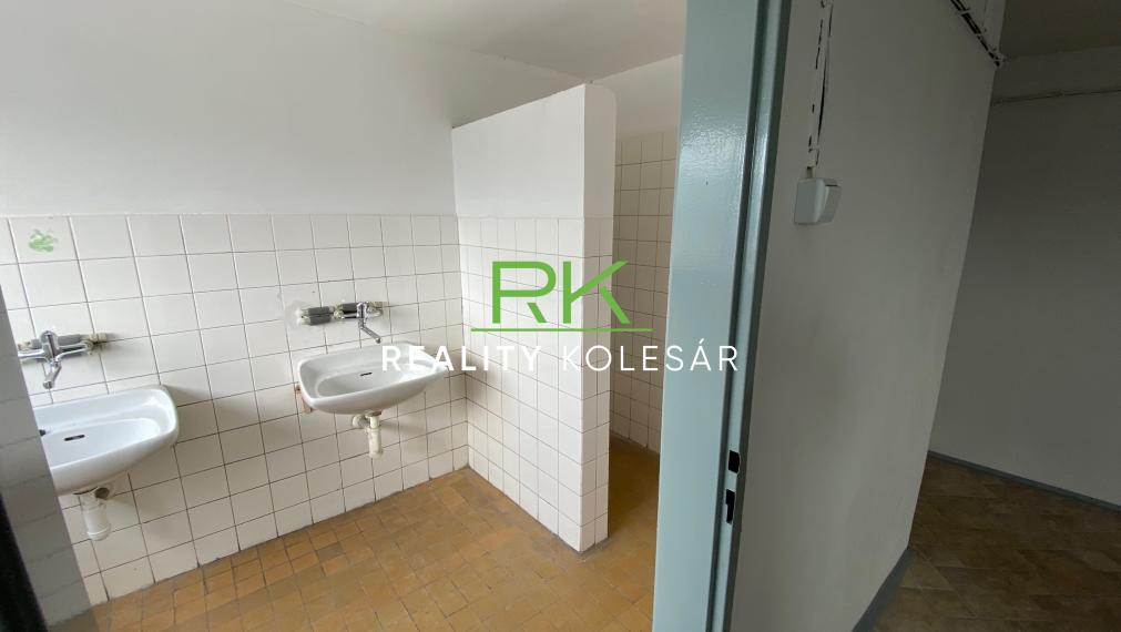 RealityKolesár prenajíma sklad 3842 m2 Nad Jazerom Košice IV