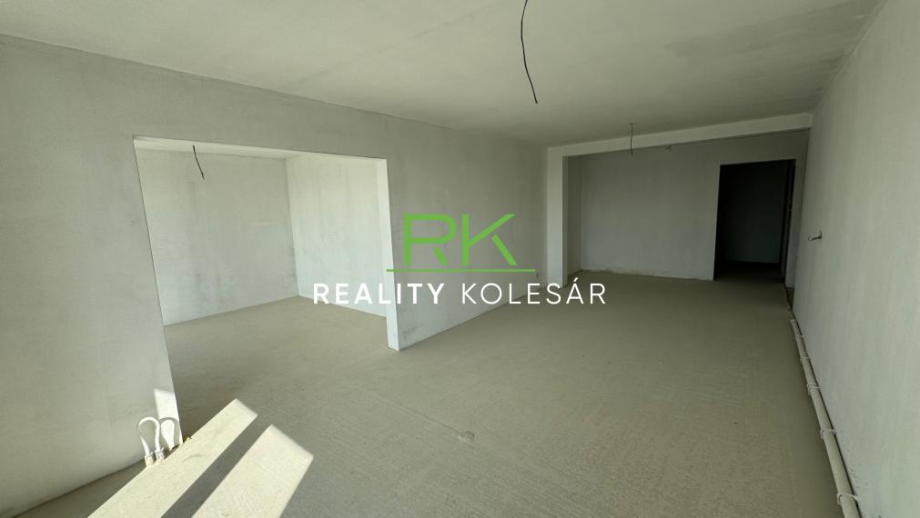 Na predaj 4 i byt Trebišov Československej armády.