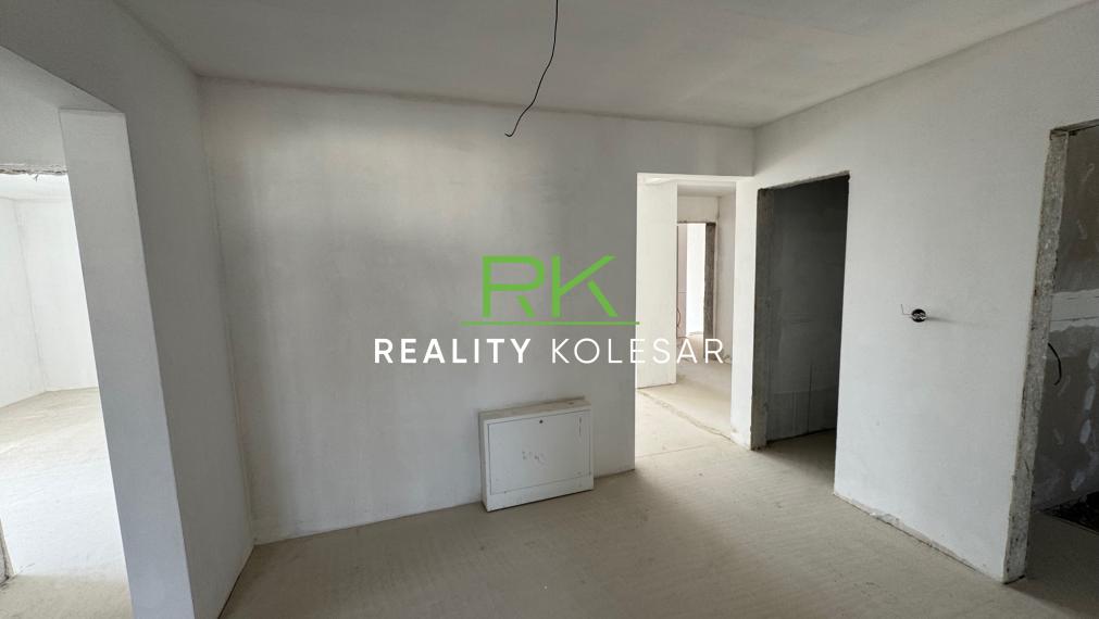 Na predaj 4 i byt Trebišov Československej armády.