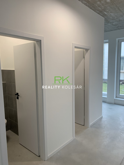 RealityKolesár prenajíma obchodno-admin priestor 131 m2 Jarmočná KE JUH