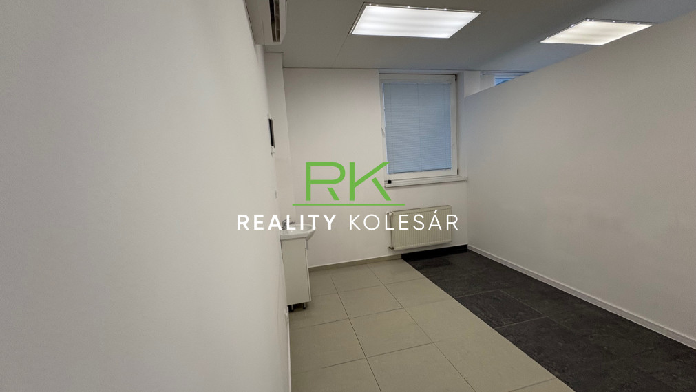 Reality Kolesár prenajíma priestor 36 m2 OC Gastrodom Mlynská KE centrum