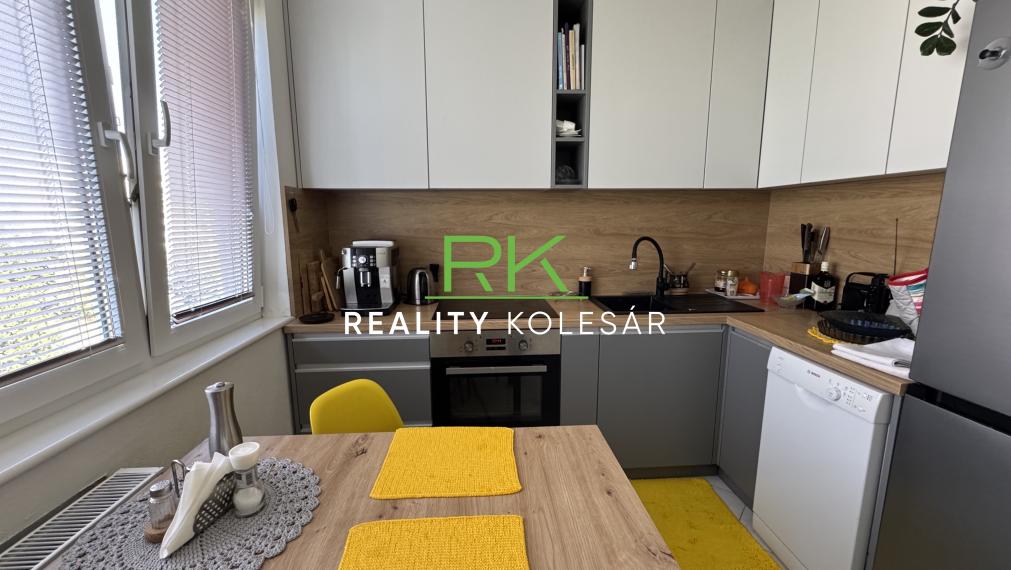 RealityKolesár predáva 2 izbový byt, Titogradská KVP, KE II. Západ