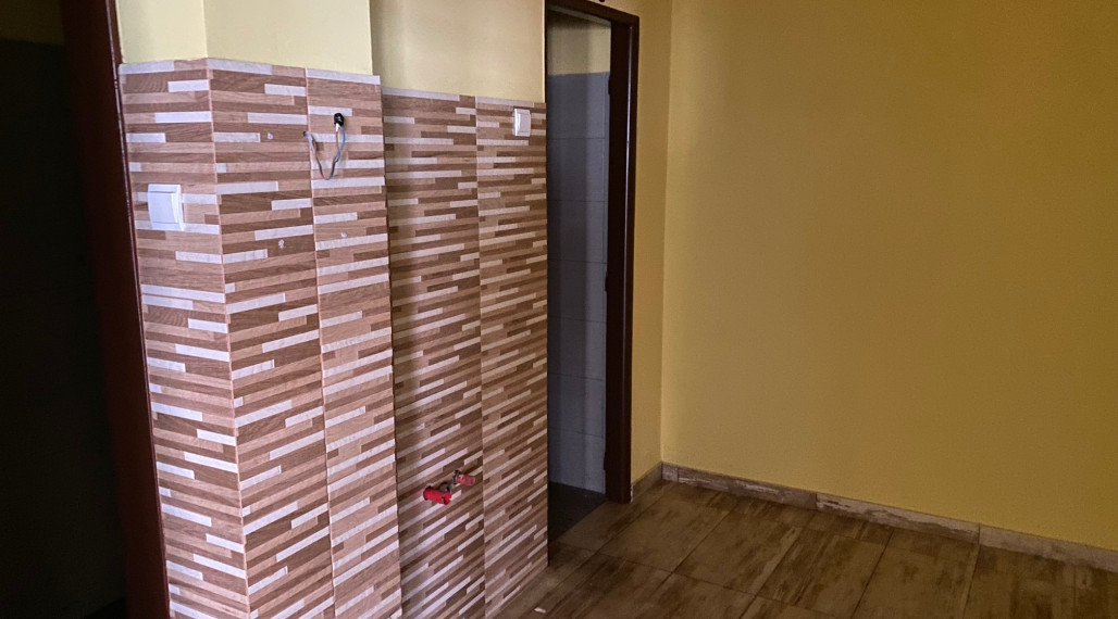 RealityKolesár prenajíma priestor 170 m2 v OC Torysa Jaltská Furča.