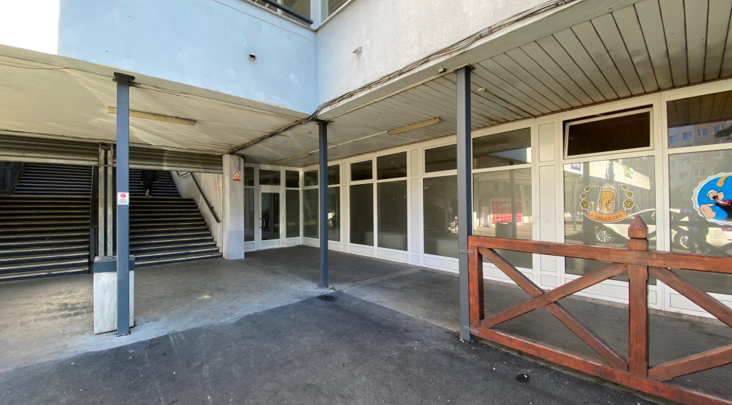 RealityKolesár prenajíma priestor 170 m2 v OC Torysa Jaltská Furča.