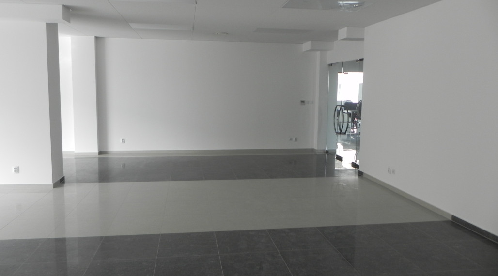 Reality Kolesár prenajíma priestor 163 m2 Mlynská ulica Centrum