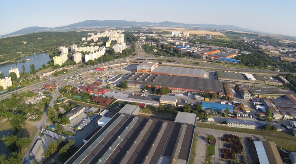 RealityKolesár prenajíma sklad 400 m2 Nad Jazerom Košice IV