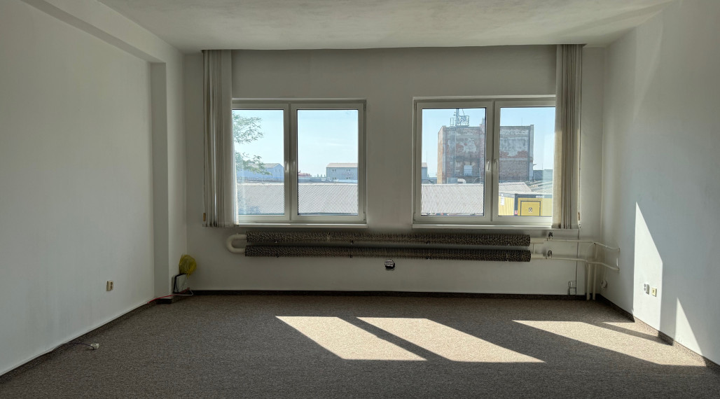RealityKolesár prenajíma kancelársky priestor 36m2 a 25m2 Rumunská KE JUH.