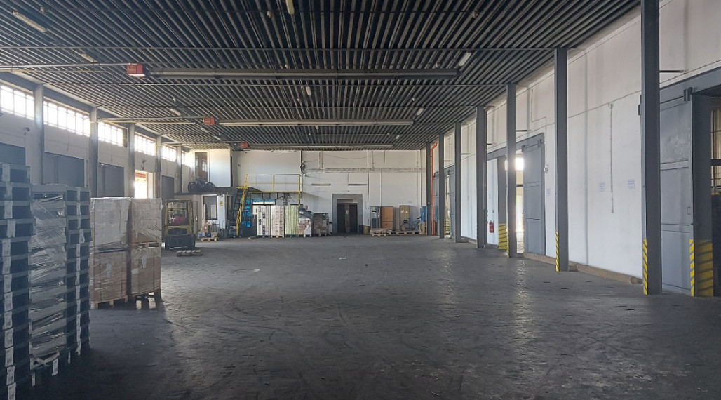RealityKolesár prenajíma sklad 3842 m2 Nad Jazerom Košice IV