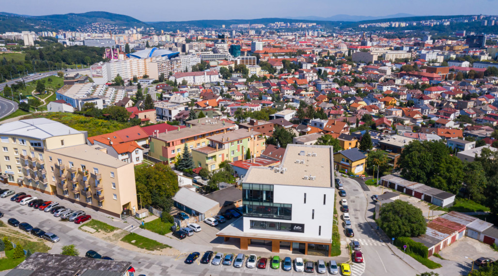 RealityKolesár prenajíma priestor 65 m2, Dunajská pri SPP, Košice - IV, JUH.