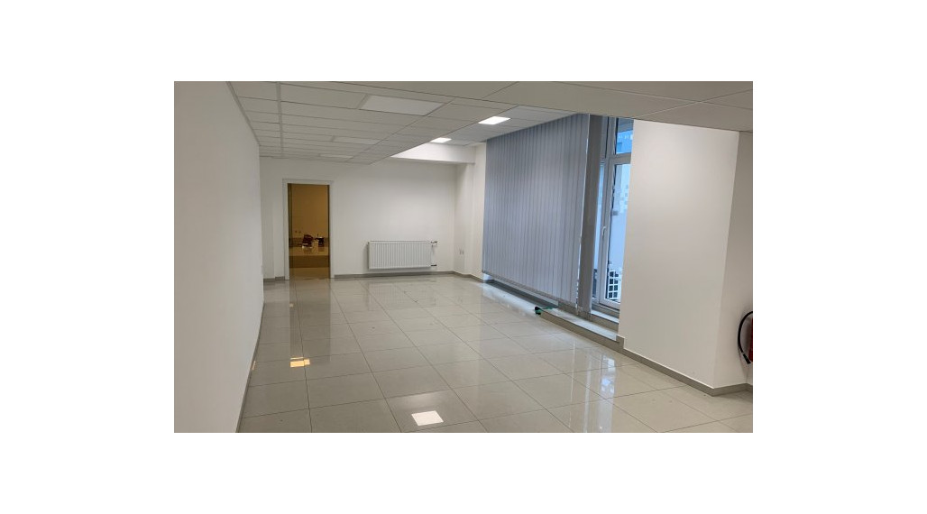 Reality Kolesár prenajíma priestor 163 m2 Mlynská ulica Centrum