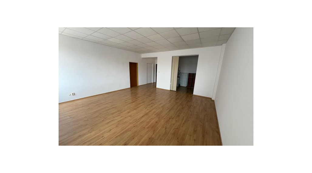 Reality Kolesár prenajíma priestor 42m2 Mlynská centrum
