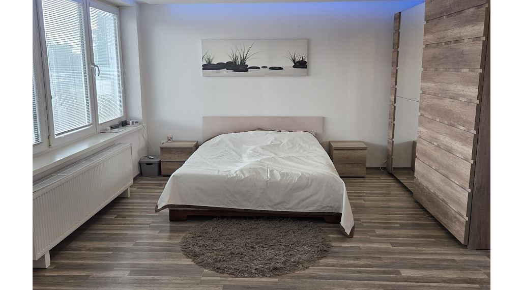 RealityKolesár prenajíma sklad 393 m2 kancelárie 130 m2 Textilná Jazero Košice IV.