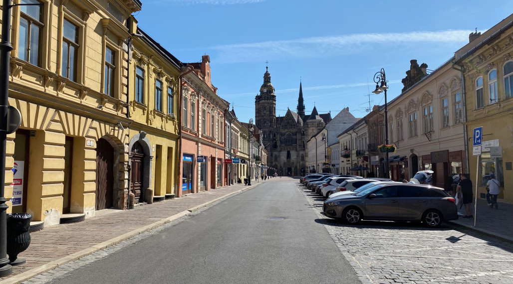 RealityKolesár prenajíma obchodný priestor 50 m2 Alžbetina centrum KE I.