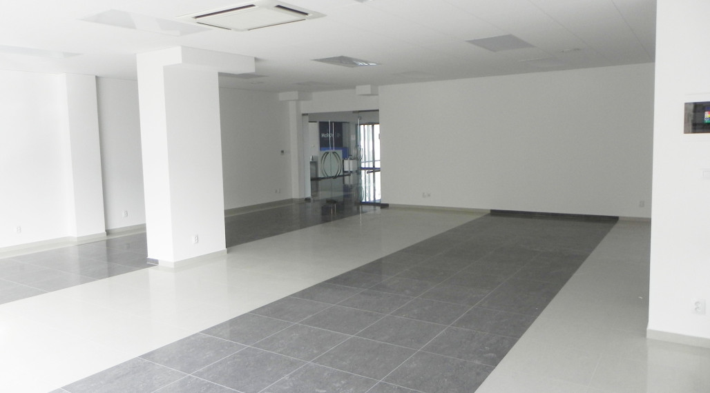 Reality Kolesár prenajíma priestor 163 m2 Mlynská ulica Centrum