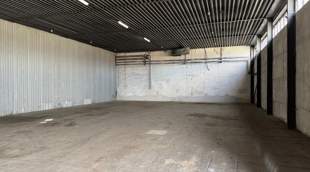 RealityKolesár prenajíma sklad 400 m2 Nad Jazerom Košice IV