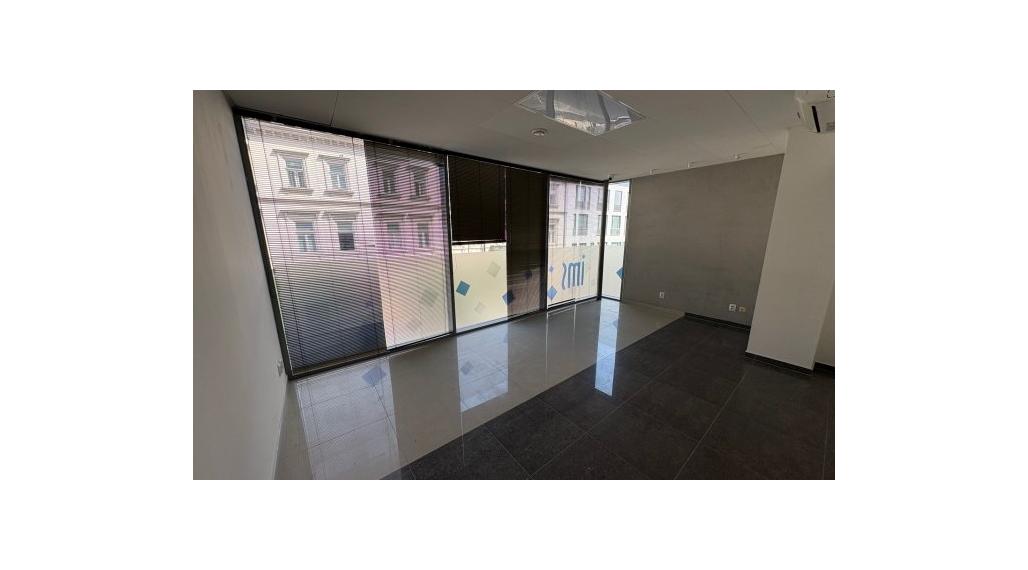 Reality Kolesár prenajíma priestor 128 m2 OC Gastrodom Mlynská KE centrum