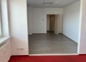 RealityKolesár prenajíma kancelárie Južná Trieda parkovanie v cene - fotografia 1