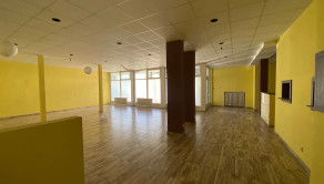 RealityKolesár prenajíma priestor 170 m2 v OC Torysa Jaltská Furča.