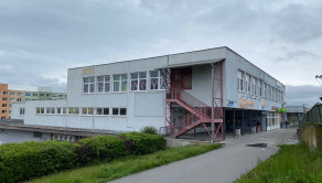 RealityKolesár prenajíma priestor 389 m2 v OC Torysa Jaltská Furča.