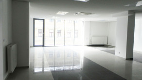Reality Kolesár prenajíma priestor 163 m2 Mlynská ulica Centrum