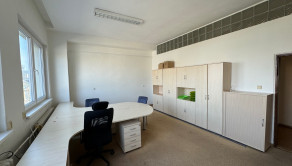 RealityKolesár prenajíma kancelársky priestor 36m2 a 25m2 Rumunská KE JUH.