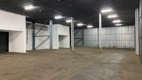 Reality Kolesár prenajíma sklad 850 m2 Juh - Jazero
