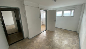 Reality Kolesár prenajíma sklad 850 m2 Juh - Jazero