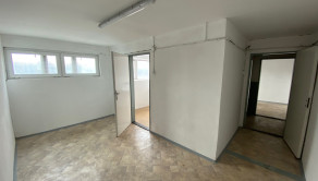 Reality Kolesár prenajíma sklad 850 m2 Juh - Jazero
