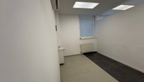 Reality Kolesár prenajíma priestor 36 m2 OC Gastrodom Mlynská KE centrum