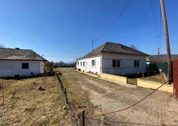 Kolesár reality predáva rodinný dom v obci Hidvégardó tesne za hranicami