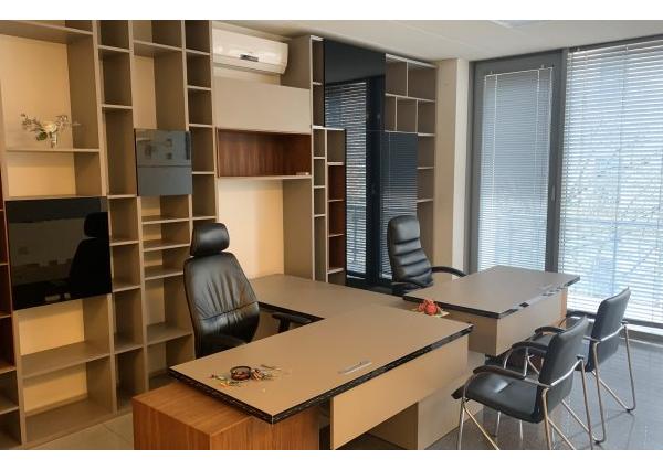 Reality Kolesár prenajíma priestor 163 m2 Mlynská ulica Centrum