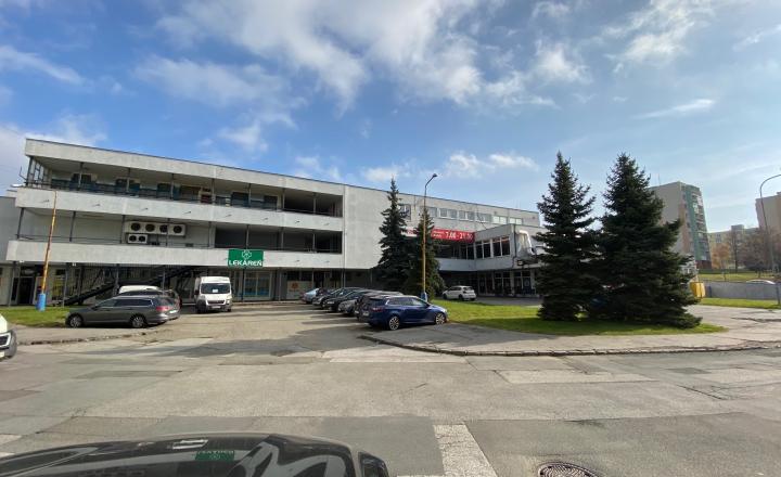 RealityKolesár prenajíma priestor 389 m2 v OC Torysa Jaltská Furča. - fotografia 3