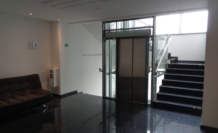 Reality Kolesár prenajíma priestor 42m2 Mlynská centrum - fotografia 8