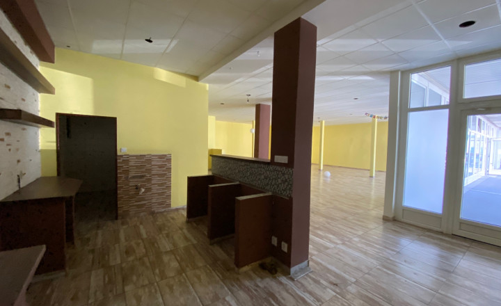 RealityKolesár prenajíma priestor 170 m2 v OC Torysa Jaltská Furča. - fotografia 4