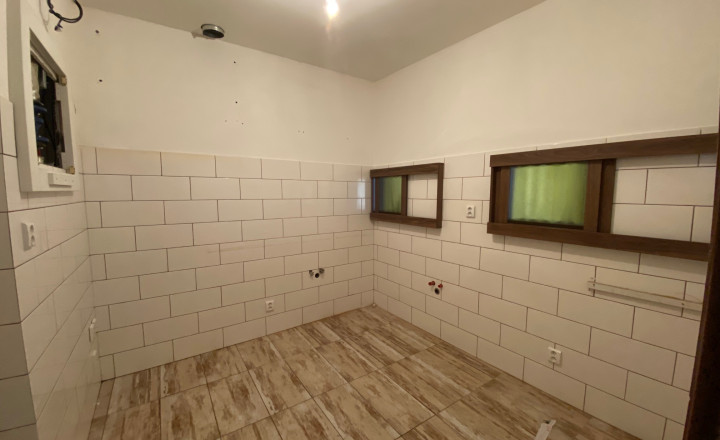 RealityKolesár prenajíma priestor 170 m2 v OC Torysa Jaltská Furča. - fotografia 6