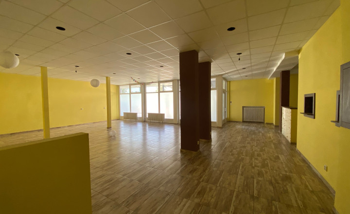 RealityKolesár prenajíma priestor 170 m2 v OC Torysa Jaltská Furča.